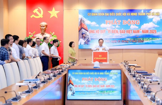 Cơ quan Đoàn ĐBQH và HĐND thành phố Hà Nội ủng hộ Quỹ "Vì biển, đảo Việt Nam" năm 2025