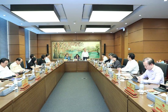 Cần áp dụng cơ chế đánh giá cán bộ dựa trên chỉ số hiệu quả công việc