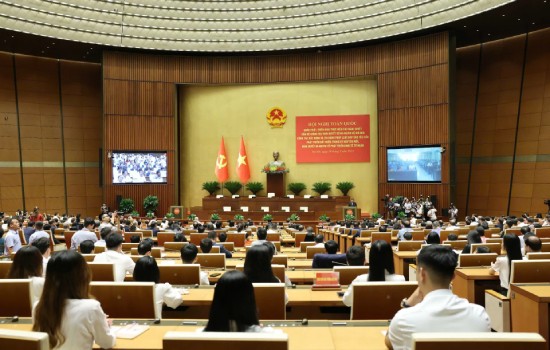 Hội nghị toàn quốc quán triệt và triển khai 2 Nghị quyết quan trọng của Bộ Chính trị