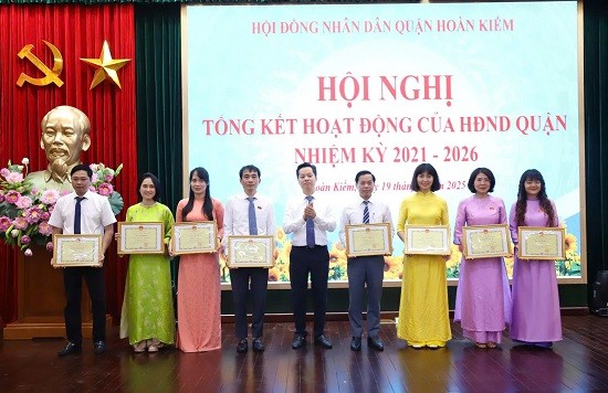 HĐND quận Hoàn Kiếm: Ban hành Nghị quyết về giám sát môi trường